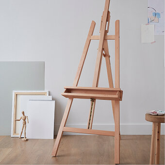 Easels & Desks