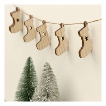 Wooden Stocking Garland 2m  image number 3