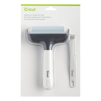In case you haven't noticed, the Cricut portable trimmers have a