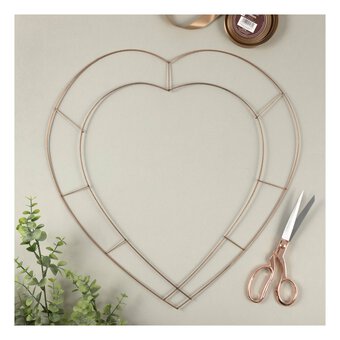 Copper Heart Wire Wreath Frame 46cm image number 2