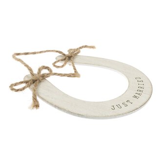 Just Married Wooden Horseshoe 12cm image number 3