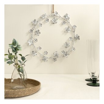 White Flower Hanging Wreath 30cm 