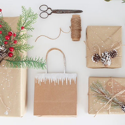 2 Ways to Make Snowy Kraft Gift Wrap | Hobbycraft