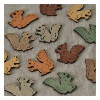 Wooden Squirrel Scatter 12 Pack