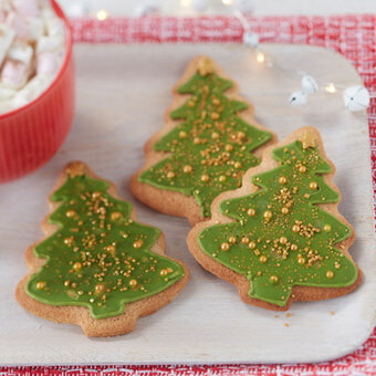 How to Make Christmas Tree Cookies