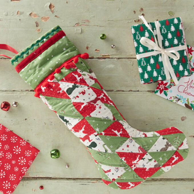 How to Quilt a Christmas Stocking | Hobbycraft