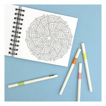 Mandala Pocket Colouring Book image number 2