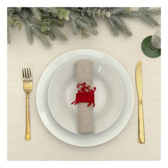 Red Felt Reindeer Napkin Rings 4 Pack image number 3