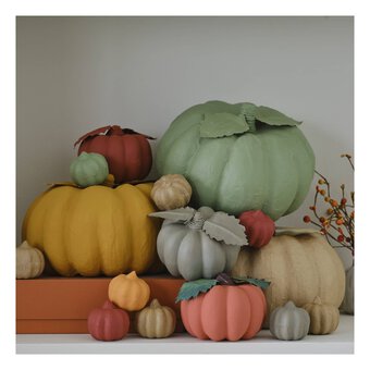 Mache Pumpkin with Leaves 26cm