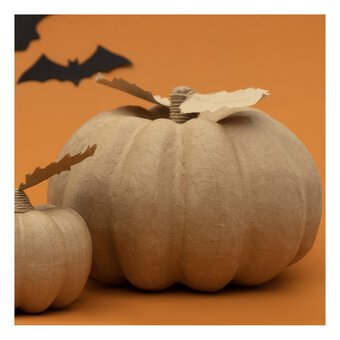 Mache Pumpkin with Leaves 26cm