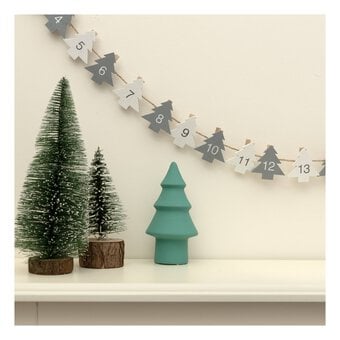 Wooden Tree Advent Calendar Peg Garland 1.25m