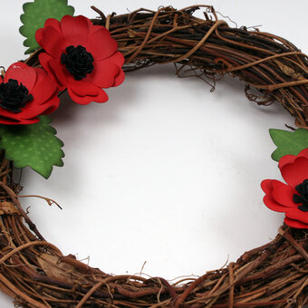 Your Cricut Explore Poppy Wreath