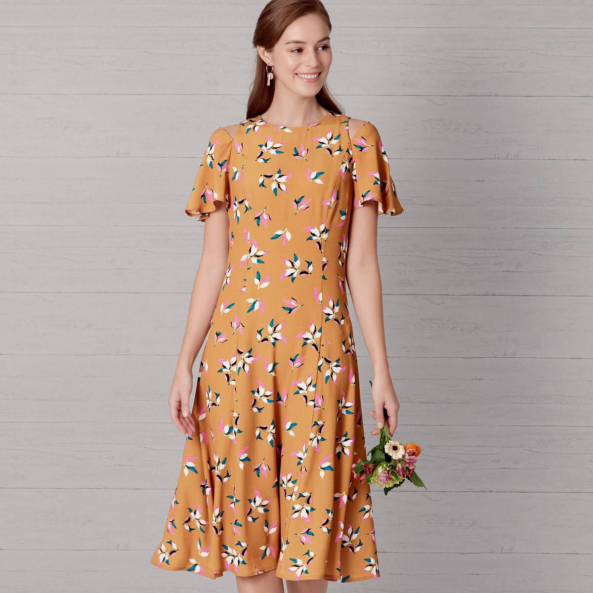 New Look Women's Dress Sewing Pattern N6652 | Hobbycraft