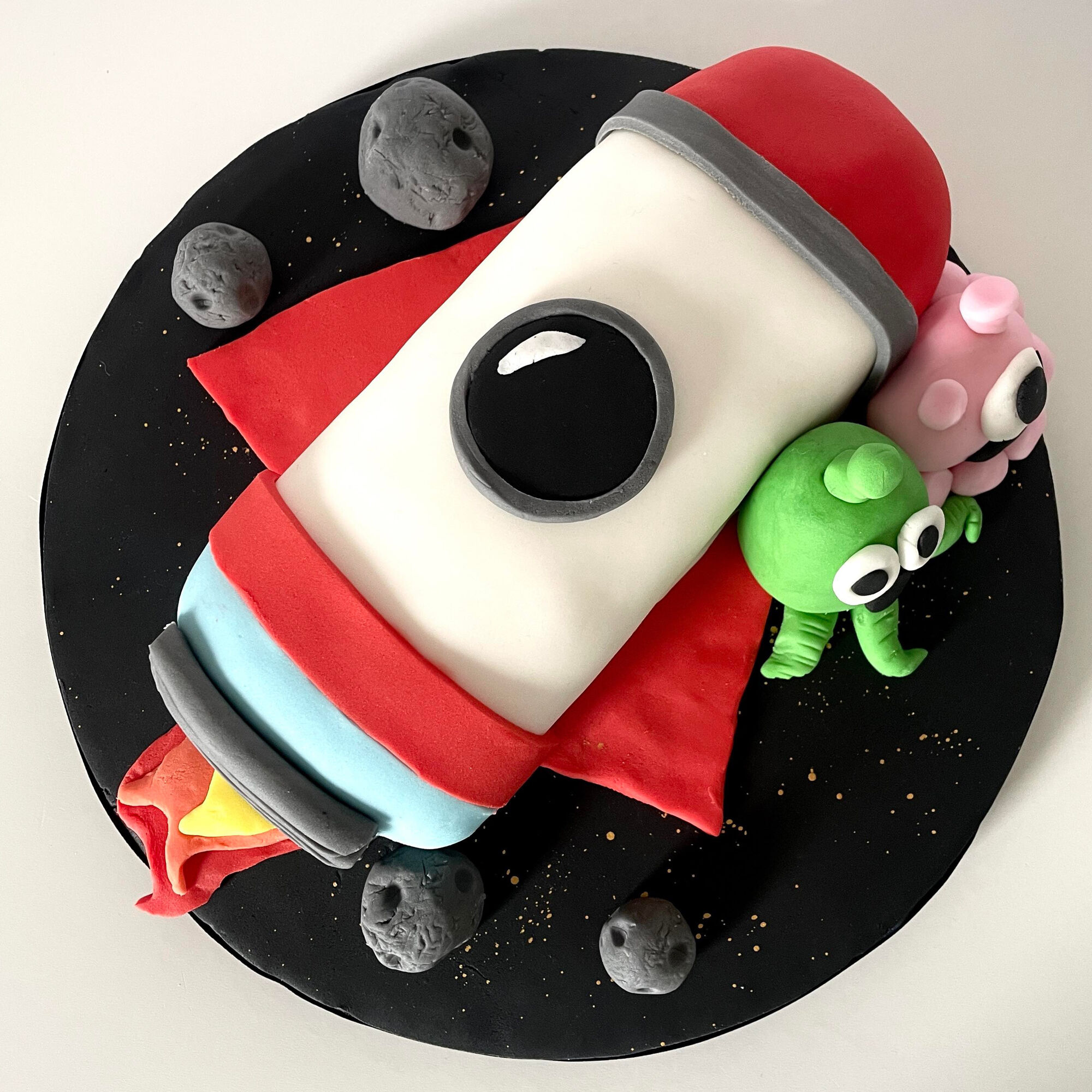 Top 84+ rocket theme cake super hot - in.daotaonec