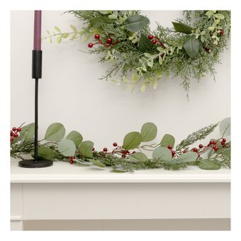 Green Garland with Red Berries 2m