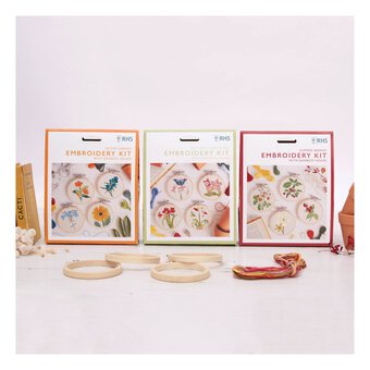 RHS Summer Berries Mini Embroidery Kit 4 Pack  image number 3