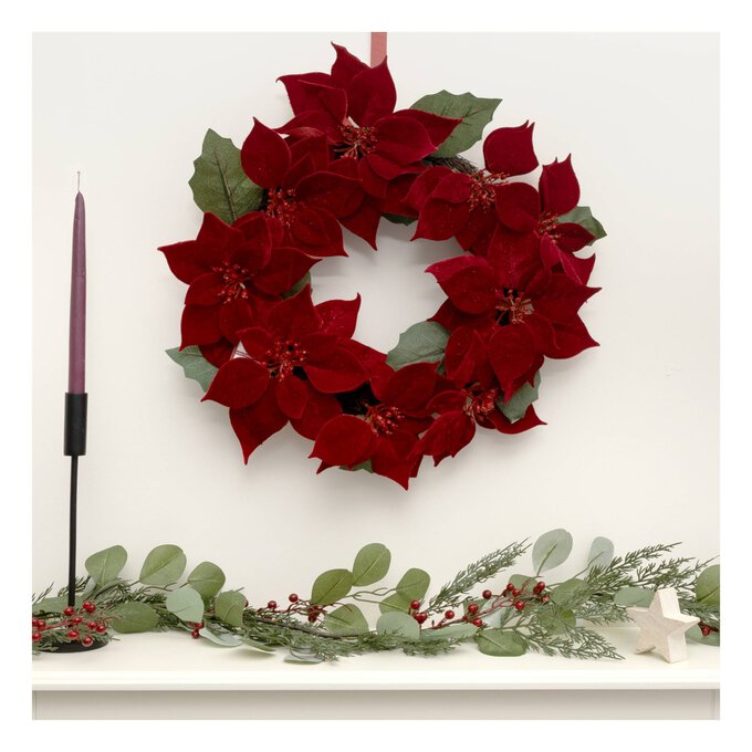 Red Poinsettia Wreath 51cm image number 1