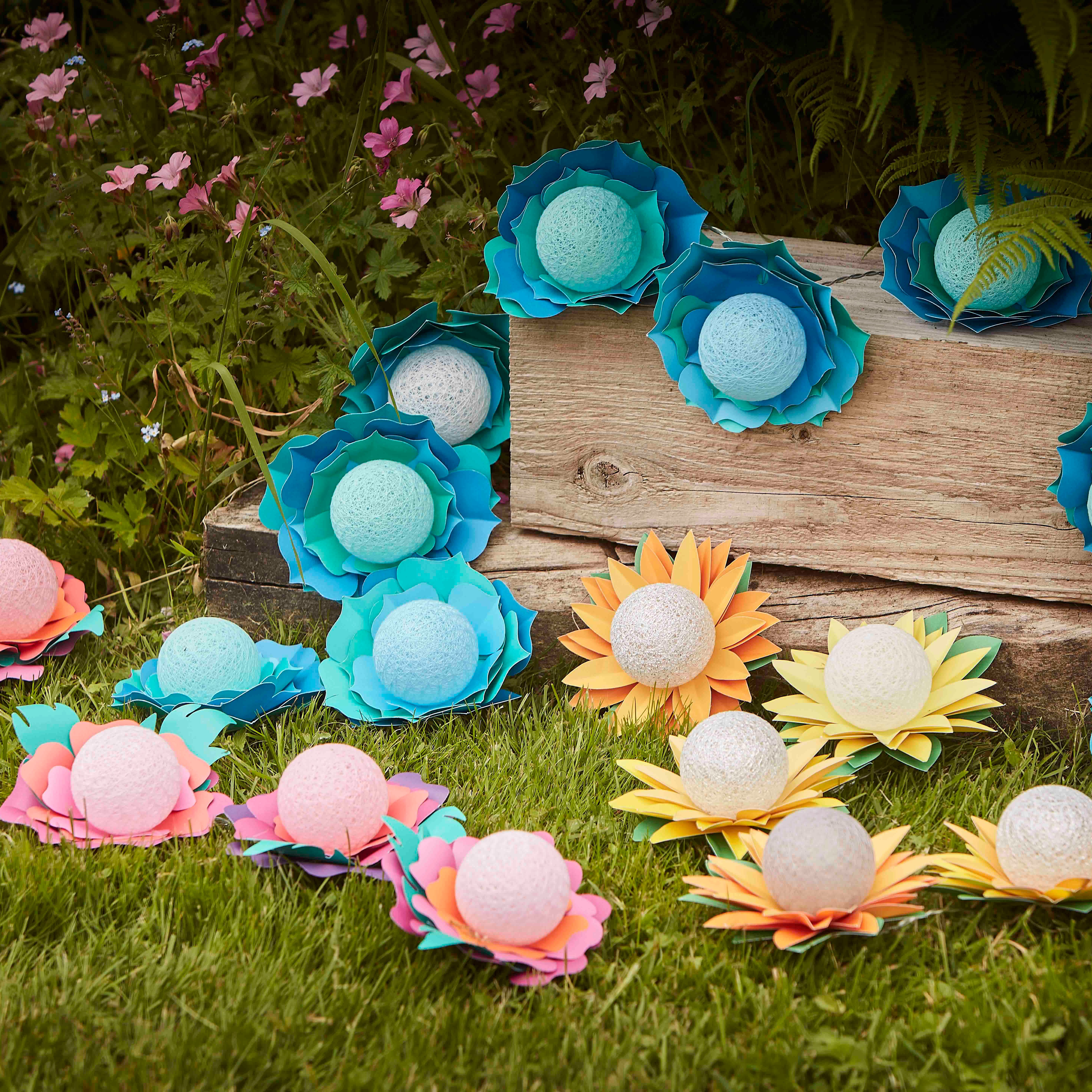 3 Ways to Make a Light-Up Flower Garland