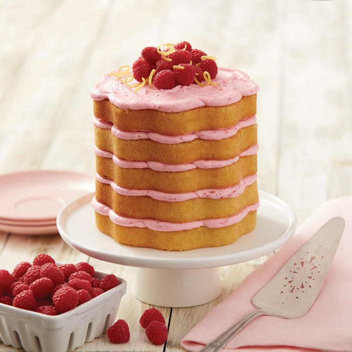 How to Make a Lemon and Raspberry Scalloped Cake | Hobbycraft