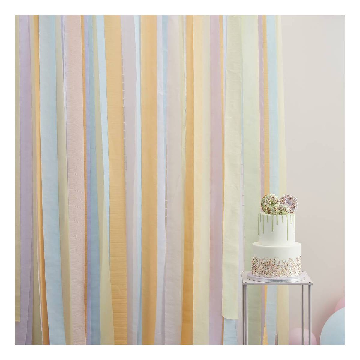 Ginger Ray Pastel Streamer and Balloon Party Backdrop Mix it Up