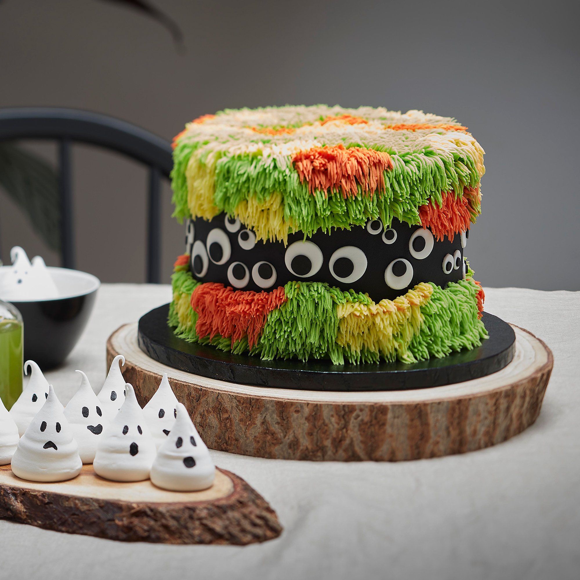 Halloween Surprise Bundt Cake - Pudge Factor